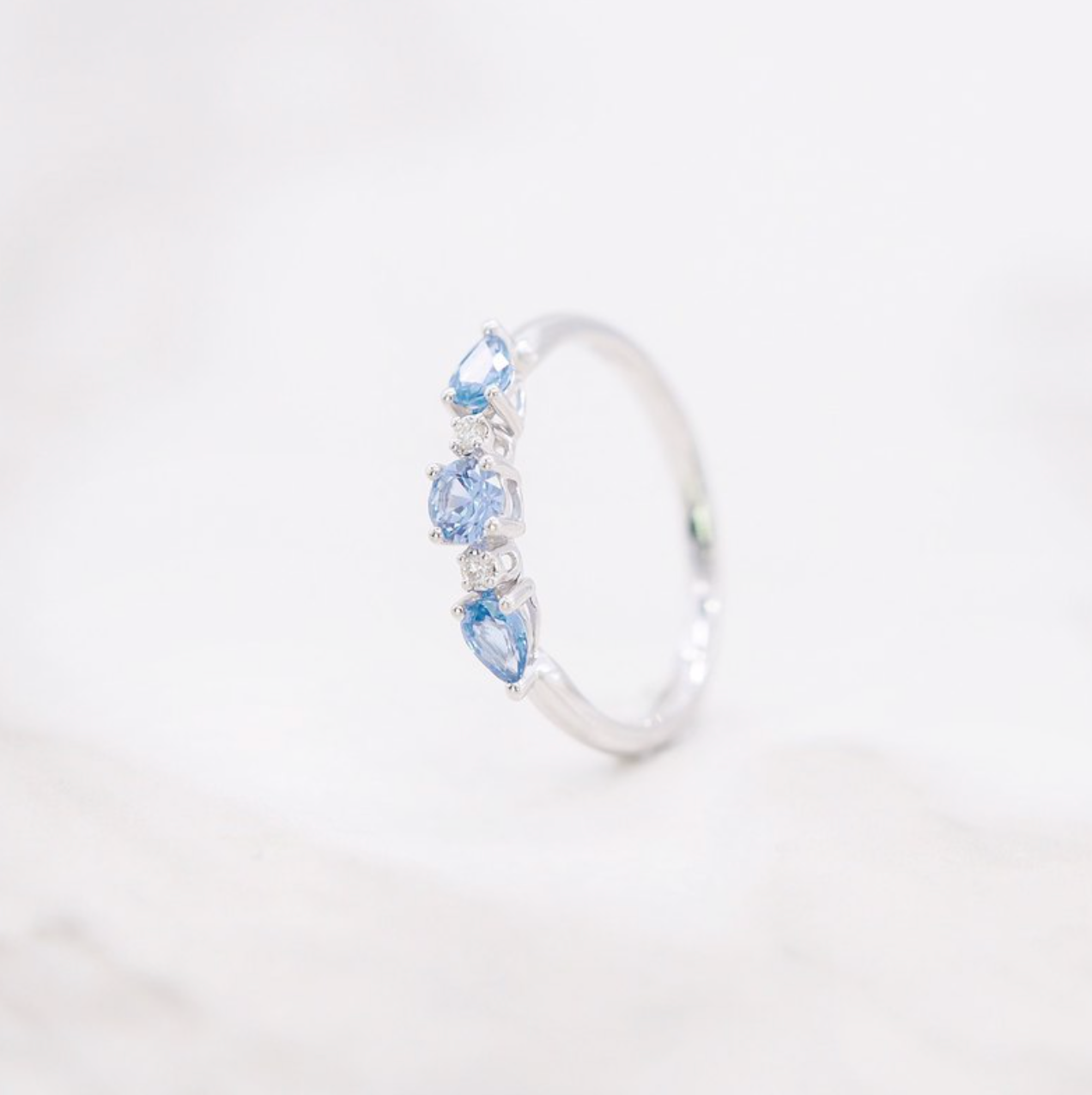 Aurora 黎明女神 | 18K金鑽石戒指